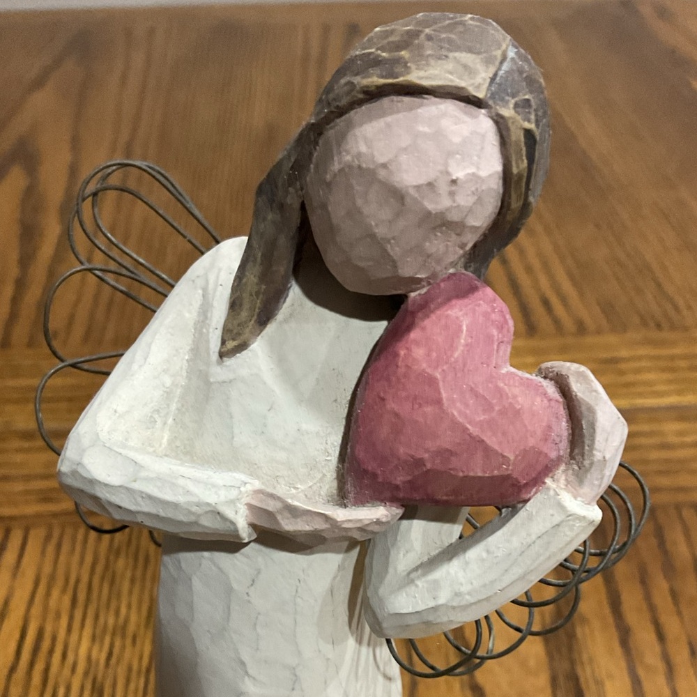 Willow Tree “Angel of the Heart” figuri